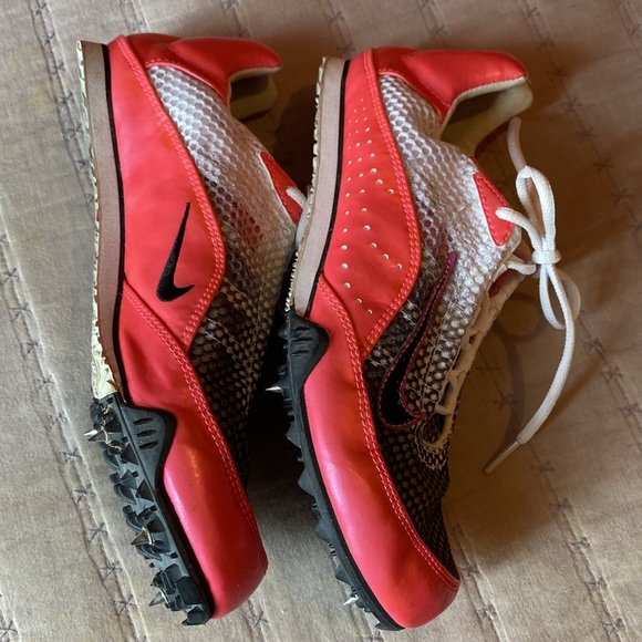 9.5 Nike Jana SPIKES. Like new. With extra spikes - Picture 3 of 17